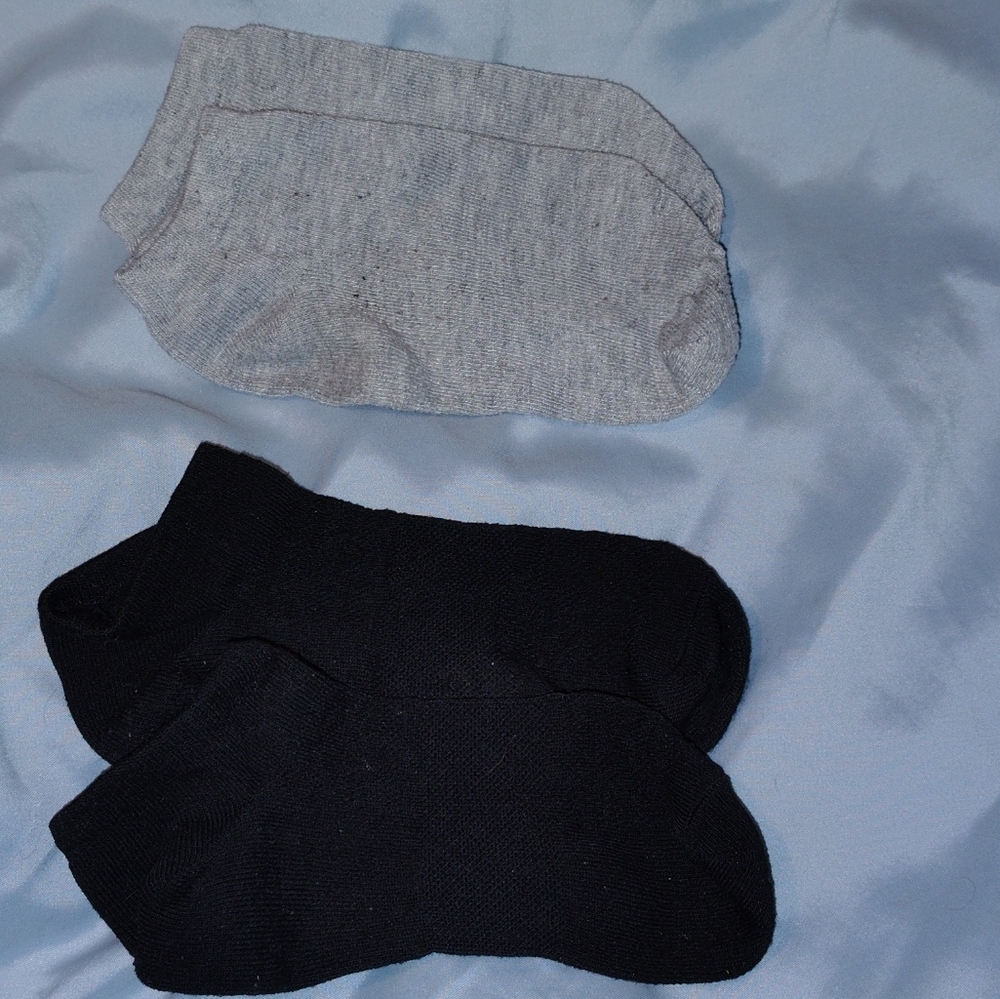 ***Women's Black and Gray Booty Socks